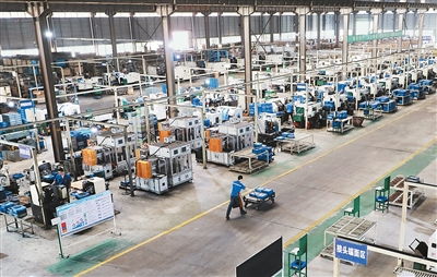 金融活水更好流向实体经济——年中经济观察系列之四 以技术创新畅通金融血脉