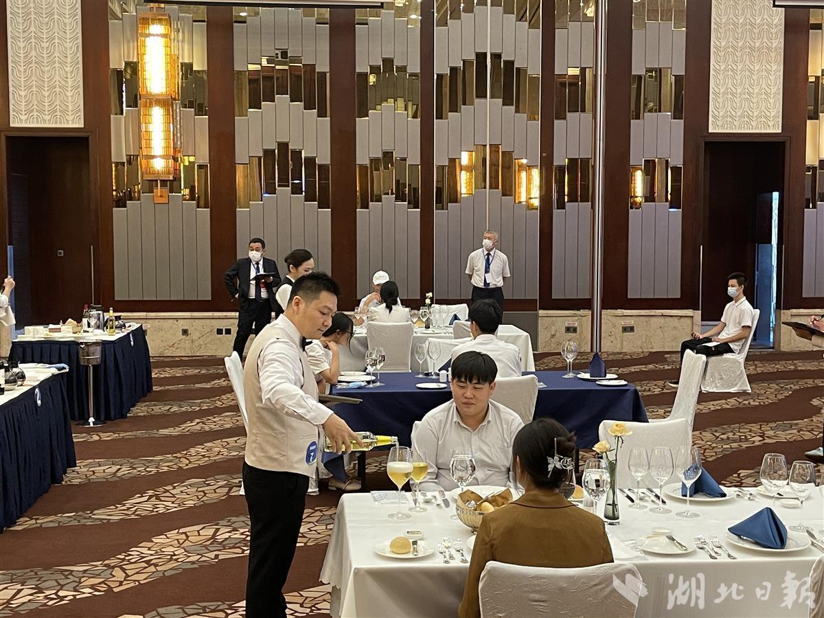 星级服务在锤炼 技术赋能湖北饭店业精英对决
